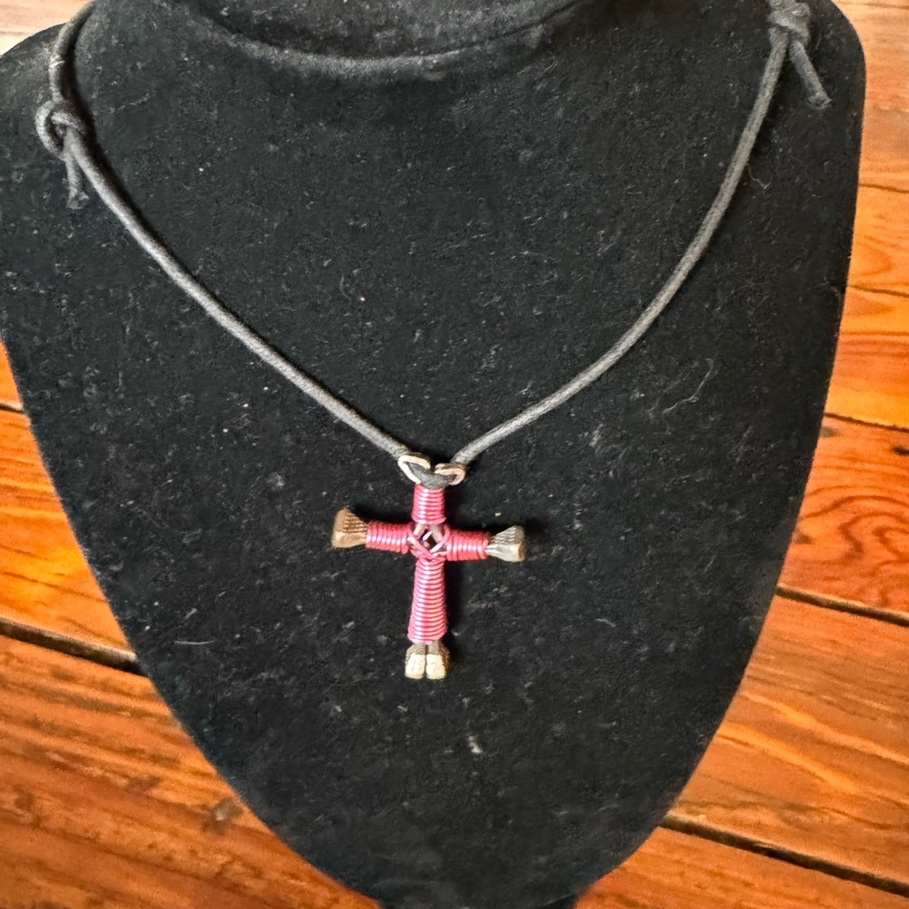 Pink Horseshoe Nail Disciple’s Cross Adjustable Leather Cord Necklace - Picture 4 of 7